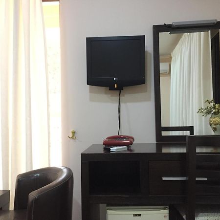 Hotel Colombo Elbasan Esterno foto