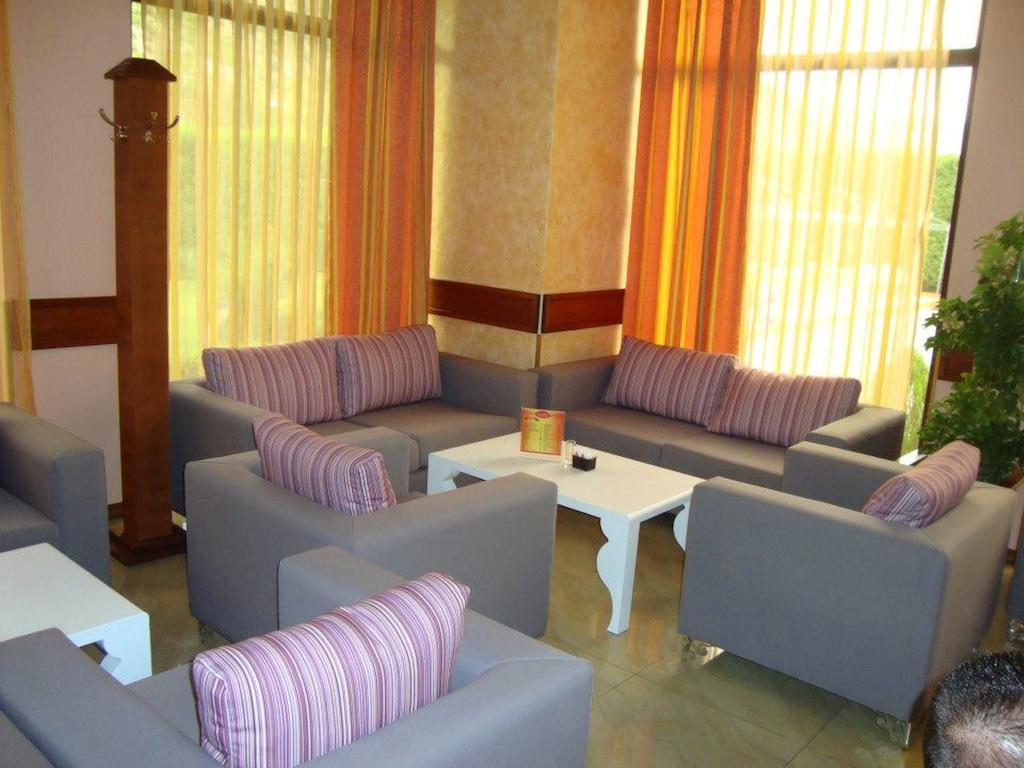 Hotel Colombo Elbasan Esterno foto