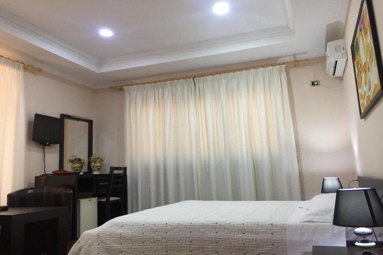 Hotel Colombo Elbasan Esterno foto