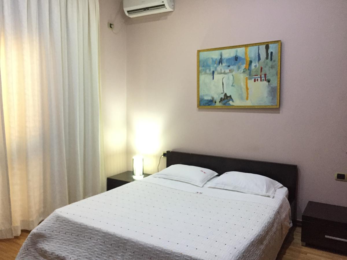 Hotel Colombo Elbasan Esterno foto